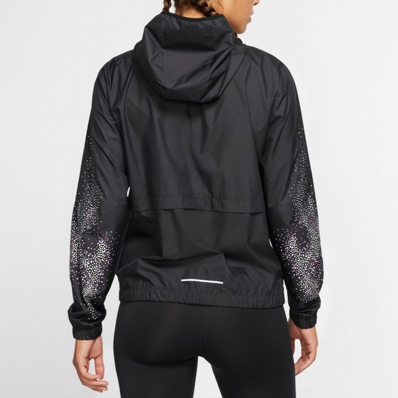 Nike Essential Water Repellent Hooded Run jacket - Picture 3 of 12
